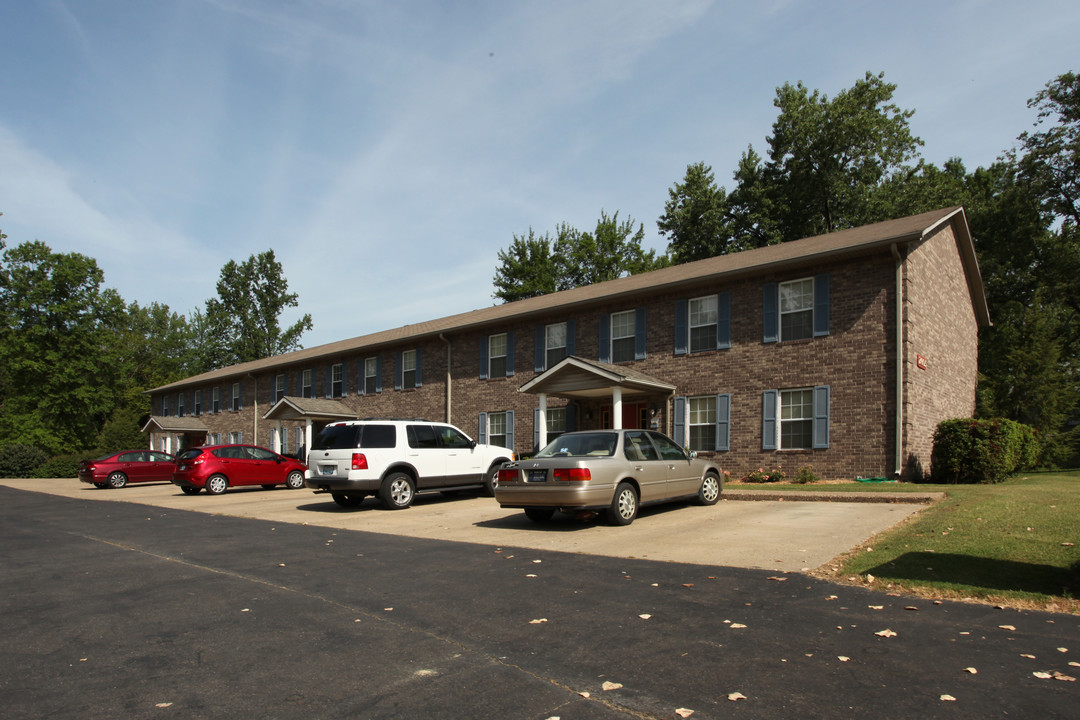 2605 Hickoryvale in New Albany, IN - Building Photo