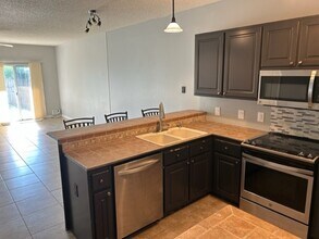 2703 Bay Club Dr in Navarre, FL - Building Photo - Building Photo