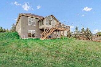 2660 Harnish Dr in Algonquin, IL - Foto de edificio - Building Photo