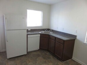 1585 S Vallejo St in Denver, CO - Building Photo - Building Photo