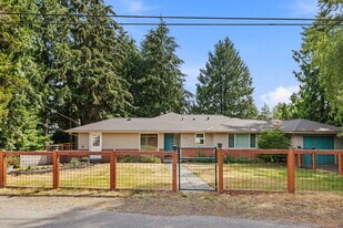 11954 Exeter Ave NE in Seattle, WA - Building Photo