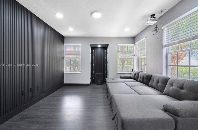 property at 1010 Belmont Pl