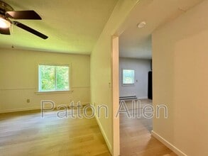 239 Cedar Hill Rd in Asheville, NC - Building Photo - Building Photo