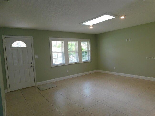 565 E Jessup Ave in Longwood, FL - Building Photo - Building Photo