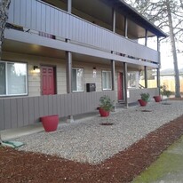 1109 16th St SE, Unit SE Salem 4-Plex LLC in Salem, OR - Building Photo - Building Photo