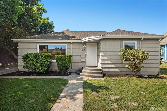 1817 S 3rd St in Mount Vernon, WA - Building Photo - Building Photo