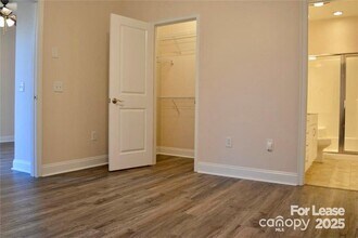 1310 Kenilworth Ave in Charlotte, NC - Building Photo - Building Photo