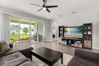 1020 River Otter Wy in DeLand, FL - Building Photo - Building Photo