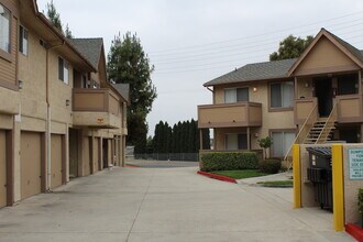 Milestone Apartments in Orange, CA - Building Photo - Building Photo