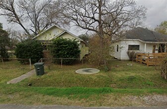 801 13th St in Port Arthur, TX - Building Photo - Building Photo