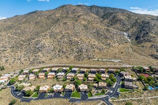 Vista Del Rey Condominiums in Albuquerque, NM - Building Photo