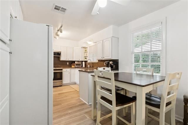 134 Labarre Dr in Metairie, LA - Foto de edificio - Building Photo