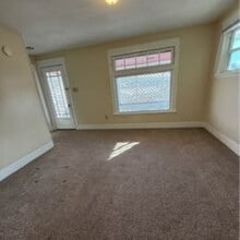 2716 Oak Ave in Altoona, PA - Building Photo - Building Photo