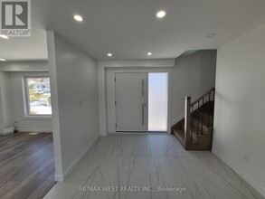 101 Seaborn Rd in Brampton, ON - Building Photo - Building Photo