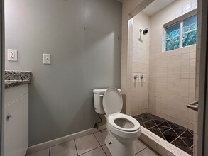 6474 Nicole Ln-Unit -6474 W Nicole Ln in Fayetteville, AR - Building Photo - Building Photo