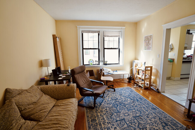 39 Clinton St in Cambridge, MA - Building Photo - Building Photo