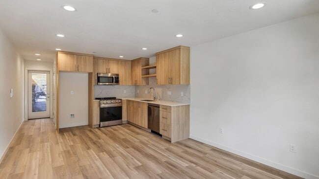 2822 S Walden St in Seattle, WA - Building Photo - Building Photo