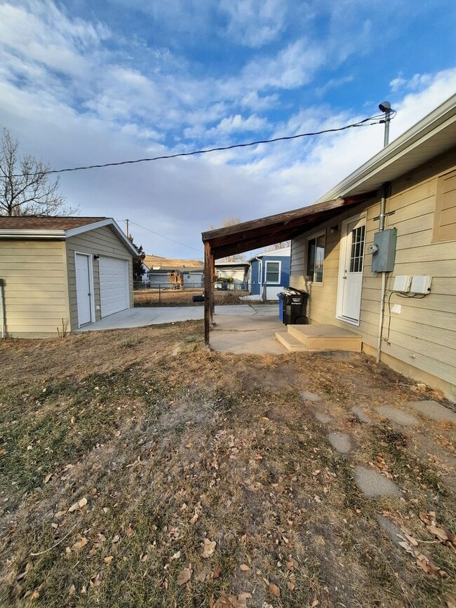 1038 E Tallent St in Rapid City, SD - Building Photo - Building Photo