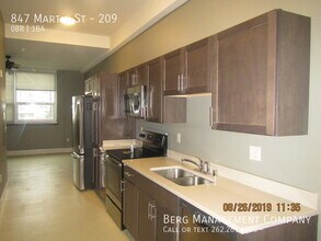 847 Martin St in Waukesha, WI - Building Photo - Building Photo