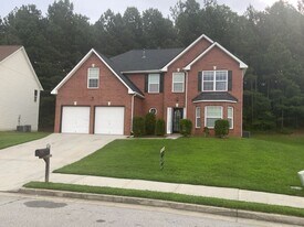 2510 Wrangler Dr in Atlanta, GA - Building Photo