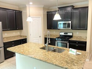 117 Aspen Leaf Dr in Jacksonville, FL - Building Photo - Building Photo