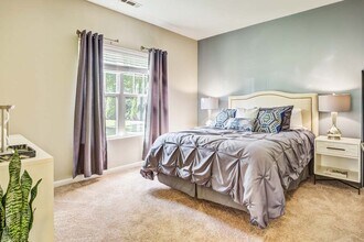 Regency Place in Wilmington, MA - Foto de edificio - Building Photo