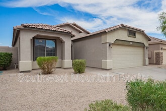 28123 N Quartz Dr in Queen Creek, AZ - Building Photo - Building Photo
