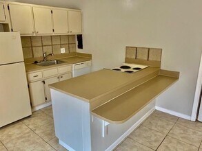 1806 My Pl Ln in West Palm Beach, FL - Building Photo - Building Photo