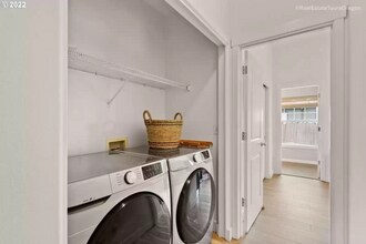 1000 SW 170th Ave in Beaverton, OR - Building Photo - Building Photo