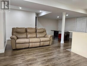 71 Slack St in Bradford West Gwillimbury, ON - Building Photo - Building Photo