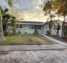 20530 SW 115th Rd in Miami, FL - Building Photo