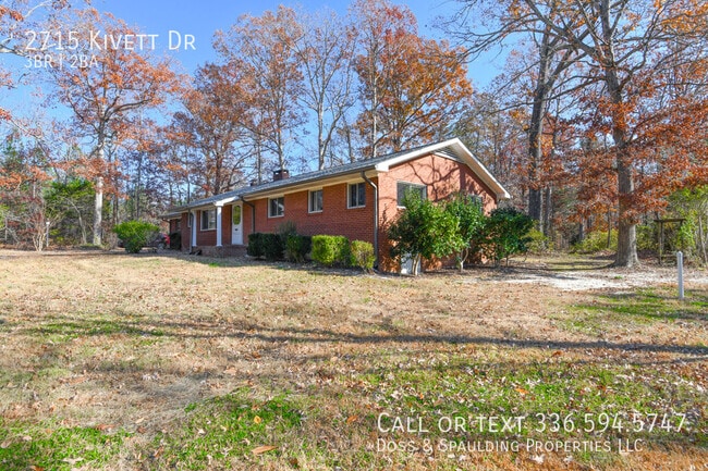 2715 Kivett Dr in Greensboro, NC - Building Photo - Building Photo