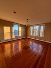 61 Park St, Unit 3 in Lynn, MA - Foto de edificio - Building Photo