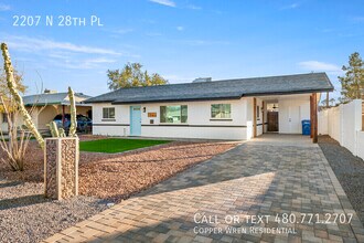 2207 N 28th Pl in Phoenix, AZ - Building Photo - Building Photo