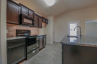 7418 104th St in Lubbock, TX - Building Photo - Building Photo