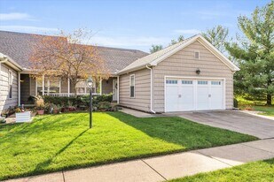 1701 E Amber Ln in Urbana, IL - Building Photo