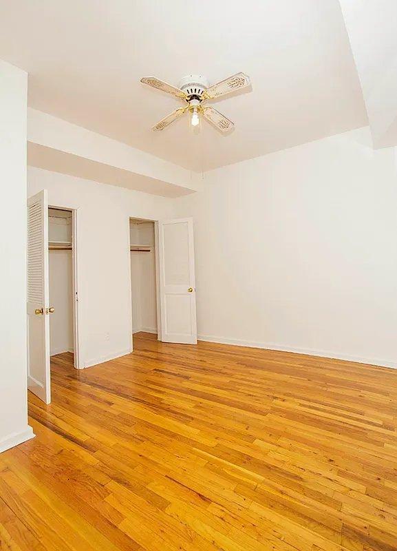 property at 172 E 92nd St