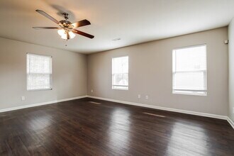 52 Badger Pass Dr in Clayton, NC - Building Photo - Building Photo