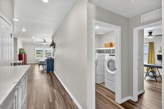 1126 Carnaby St in Corpus Christi, TX - Building Photo - Building Photo