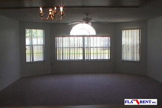 8722 Rain Forest Pl in Kissimmee, FL - Building Photo - Building Photo