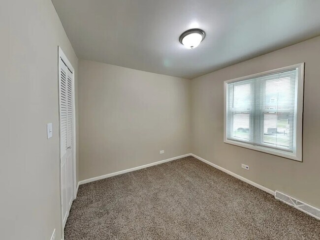 9100 S 50th Ave in Oak Lawn, IL - Building Photo - Building Photo