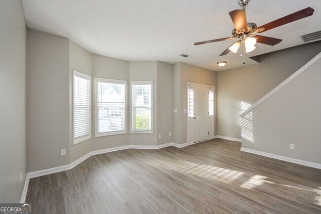 5506 Walnut Ln in Stonecrest, GA - Building Photo - Building Photo