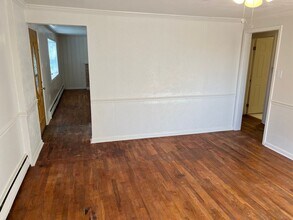 562 Foltz Dr in Verona, PA - Building Photo - Building Photo