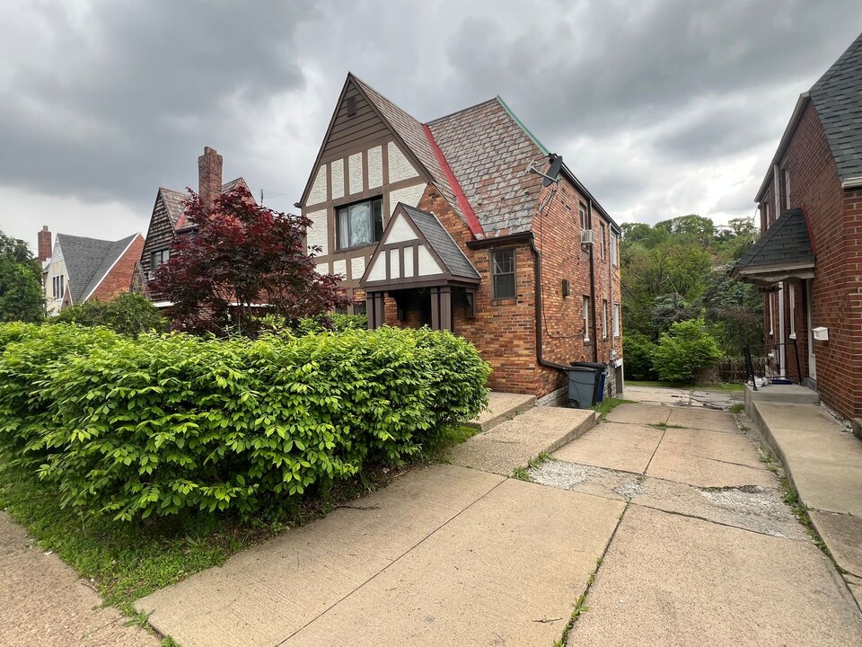 3870 Beechwood Blvd in Pittsburgh, PA - Building Photo