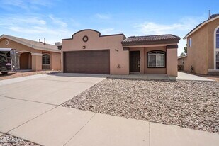4081 Tierra Bronce Dr in El Paso, TX - Building Photo