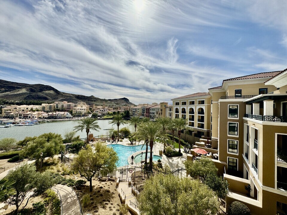 29 Montelago Blvd in Henderson, NV - Building Photo