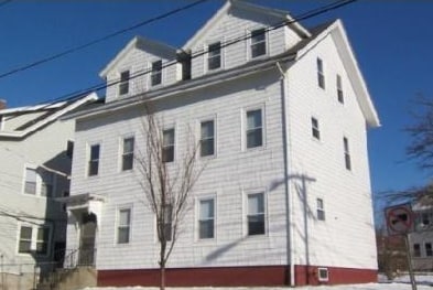 56 Columbus Ave in Pawtucket, RI - Building Photo