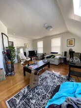 333 Alewife Brook Pky, Unit 3 in Somerville, MA - Building Photo - Building Photo