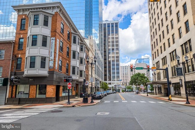 200 W 10th St in Wilmington, DE - Foto de edificio - Building Photo