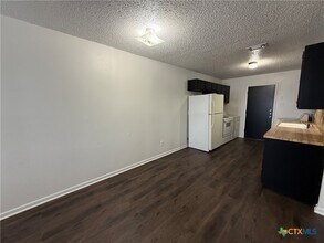 909 Dryden Ave in Copperas Cove, TX - Building Photo - Building Photo